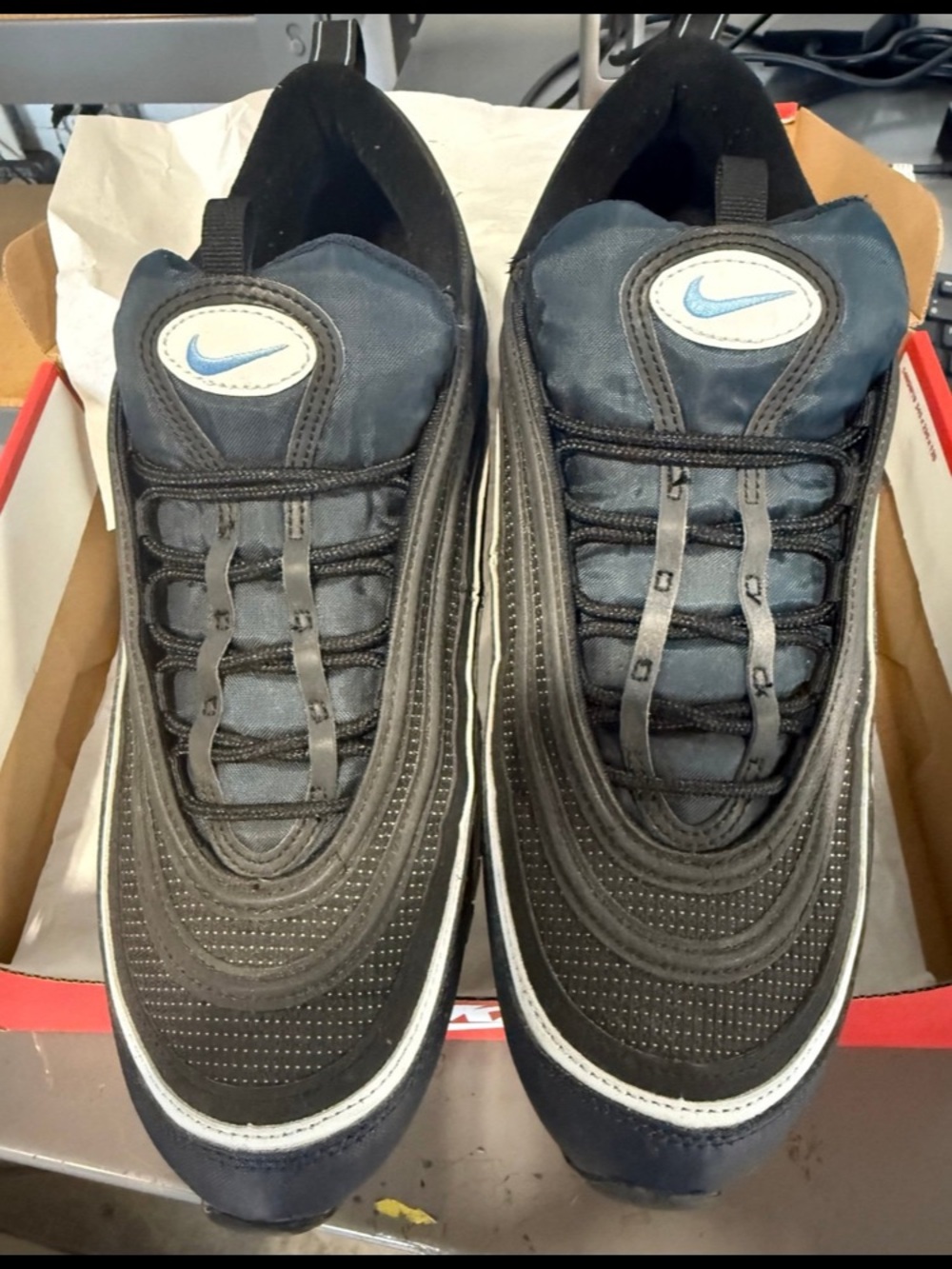 Nike Black and Navy Low-Top Sneakers with Blue Swoosh
